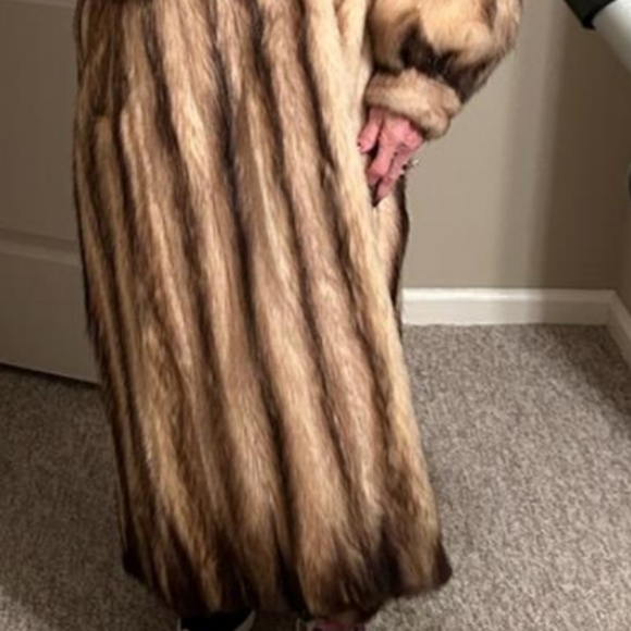 SOLD XL fitch fur Fulllength designer coat mint condition No Offers Pls Final$ - Picture 10 of 16
